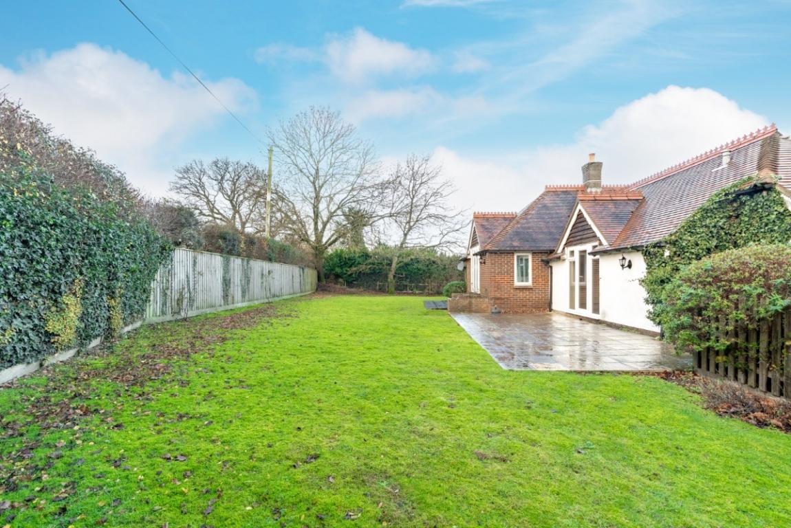 Image: 20 Winterborne Zelston Blandford Forum Dorset Winterborne Zelston