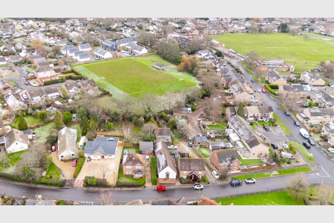 Image: 1 Lime Kiln Road Poole Dorset Lytchett Matravers