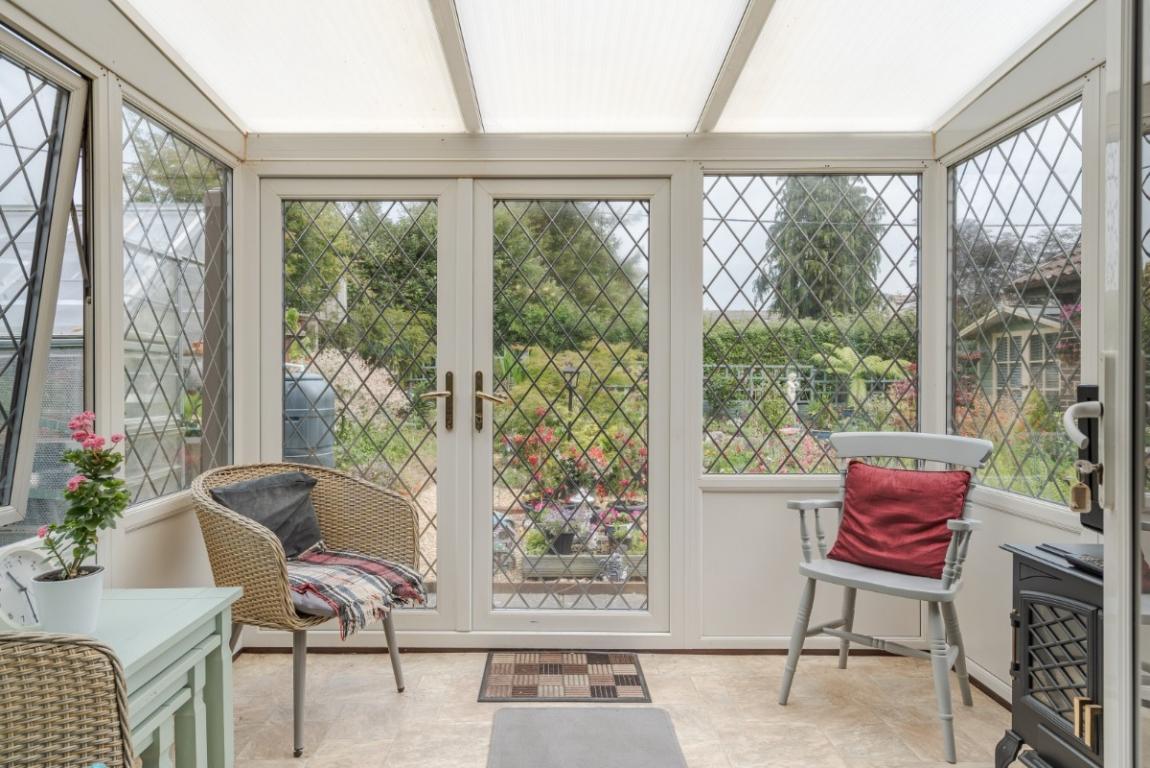 Image: 8 Trenchard Meadow Poole Dorset Lytchett Matravers