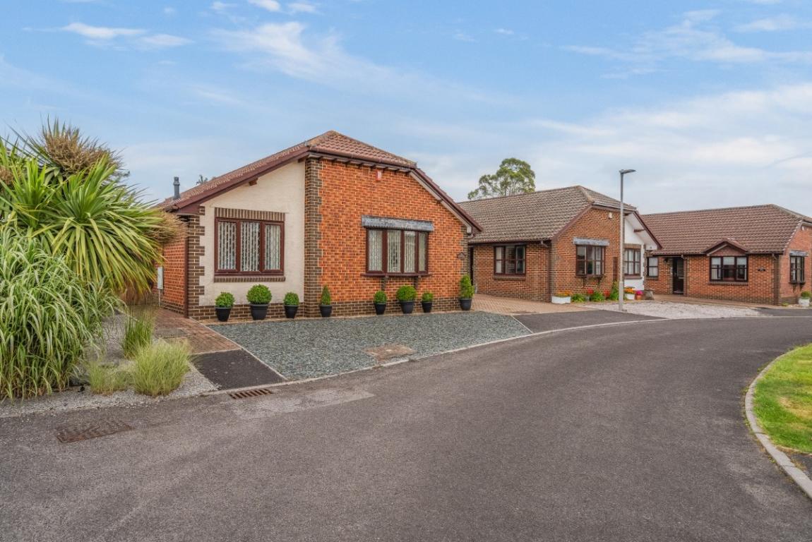 Image: 20 Trenchard Meadow Poole Dorset Lytchett Matravers