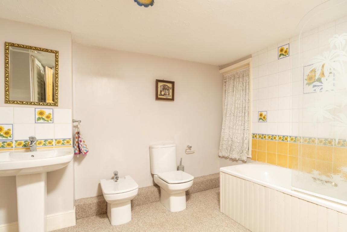 Image: 18 Furzehill Wimborne Dorset Furzehill