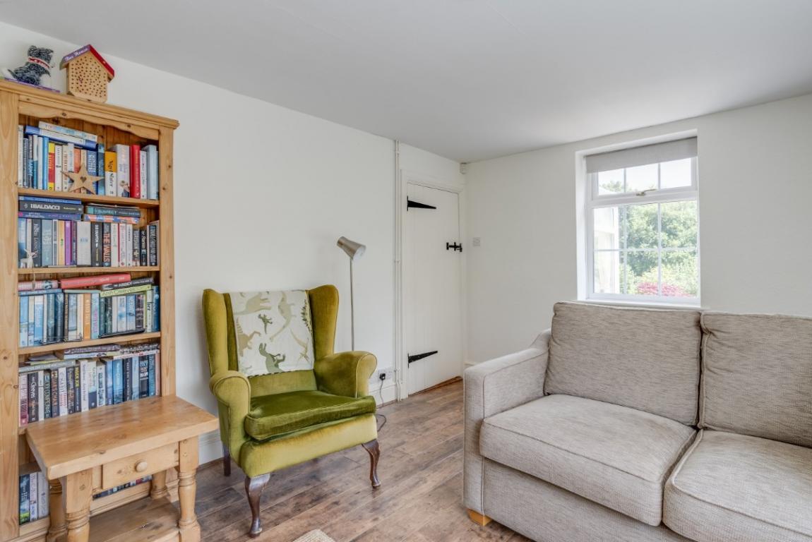 Image: 4 Furzehill Wimborne Dorset Furzehill