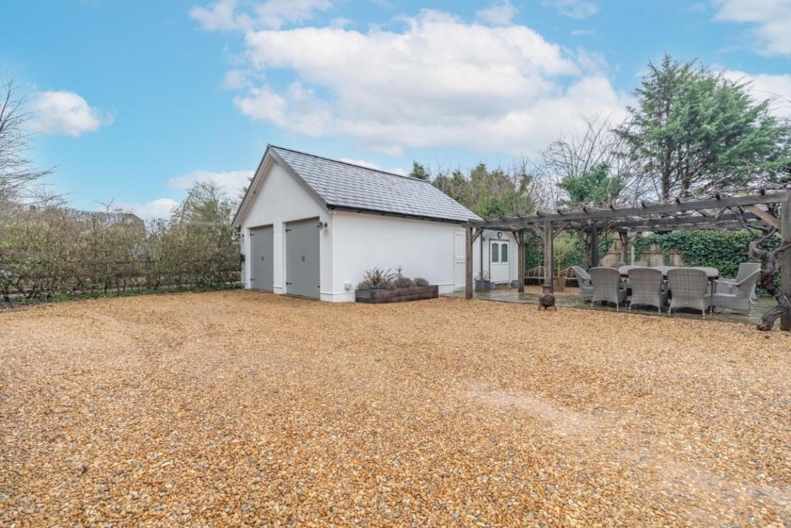 Image: 27 Holtwood Wimborne Dorset Holtwood