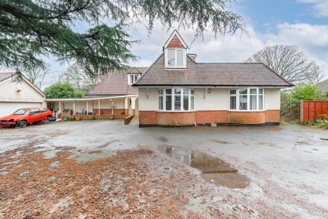 Image: 29 Highfield Road Wimborne Dorset Corfe Mullen