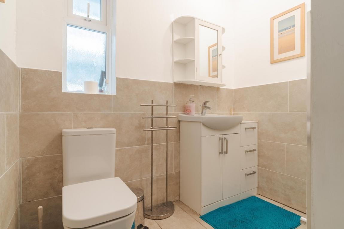 Image: 19 Highfield Road Wimborne Dorset Corfe Mullen