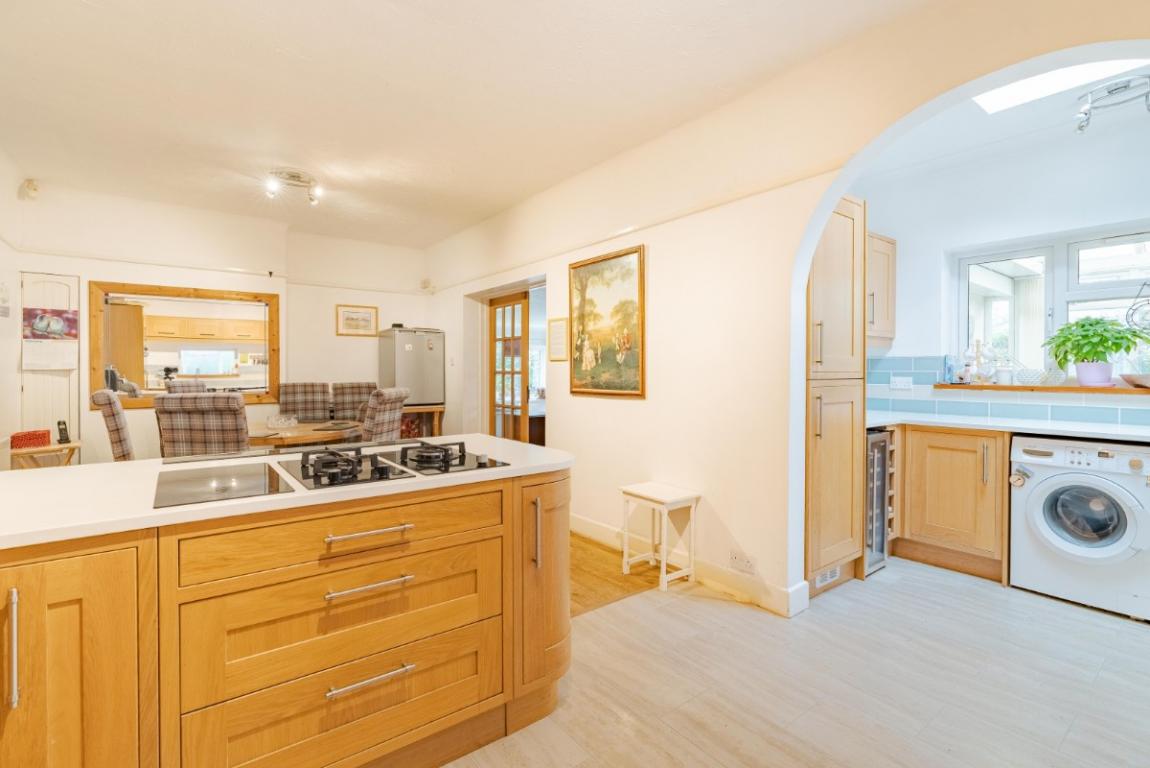 Image: 8 Highfield Road Wimborne Dorset Corfe Mullen