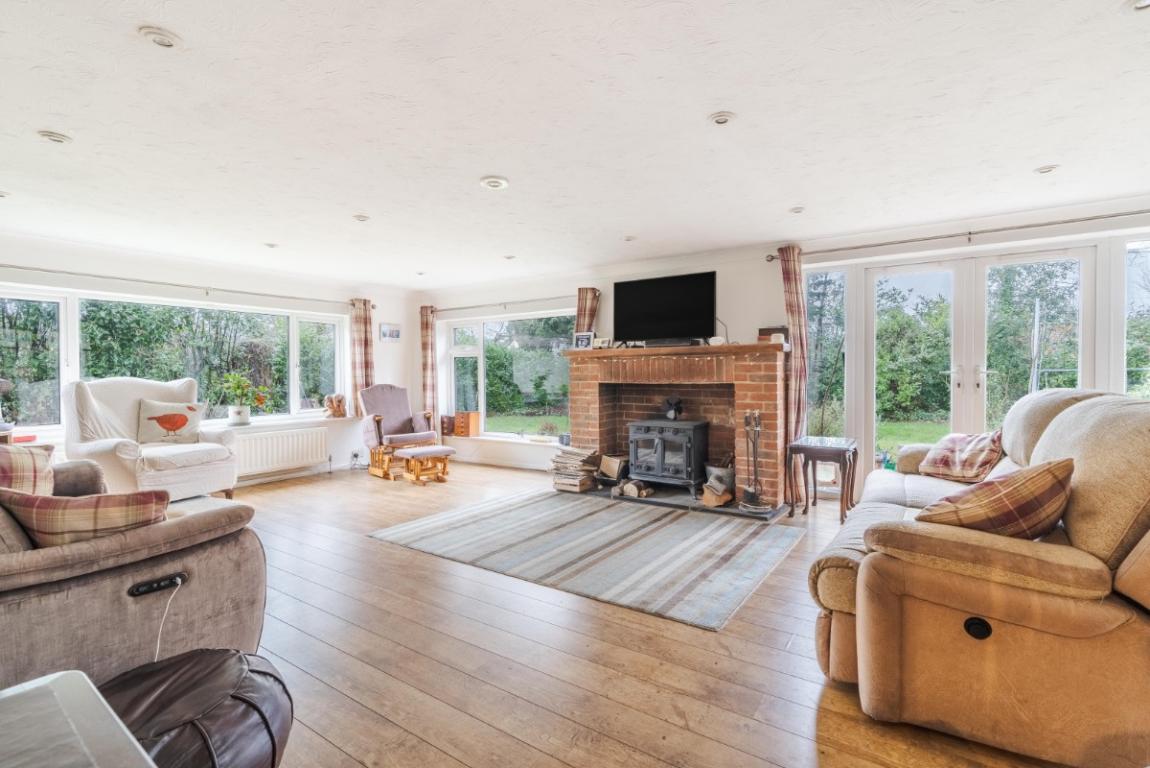 Image: 3 Highfield Road Wimborne Dorset Corfe Mullen