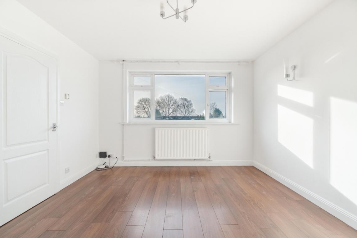 Image: 3 Lawns Close Wimborne Dorset Colehill