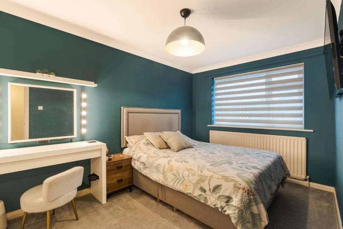 Image: 17 Charborough Close Poole Dorset Lytchett Matravers