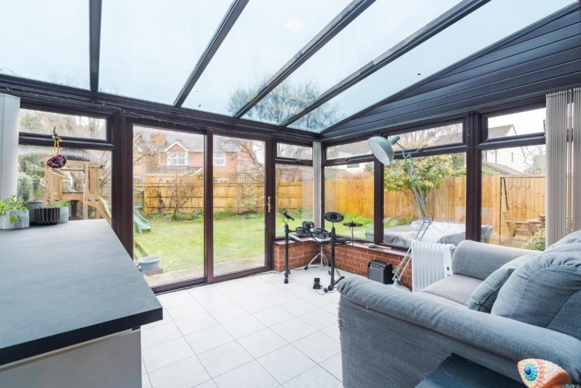 Image: 2 Charborough Close Poole Dorset Lytchett Matravers