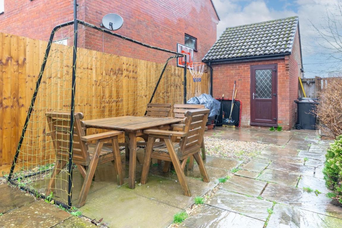 Image: 27 Charborough Close Poole Dorset Lytchett Matravers