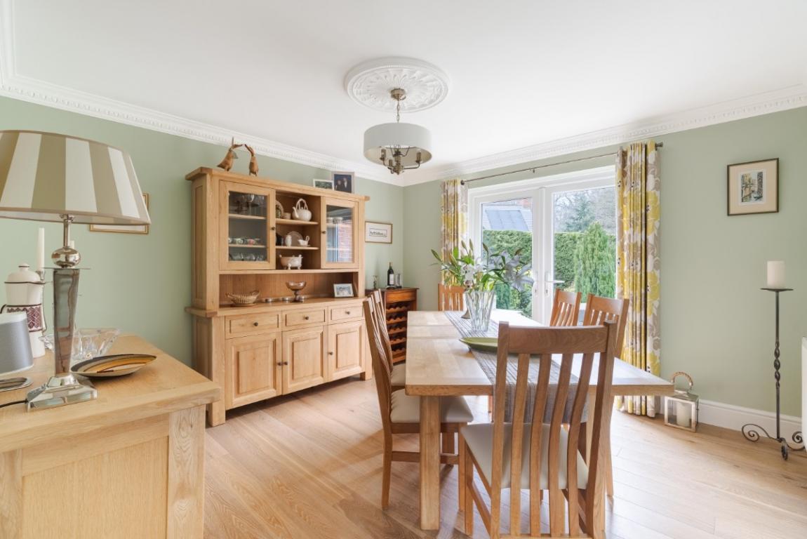 Image: 4 Queens Copse Lane Wimborne Dorset Holtwood