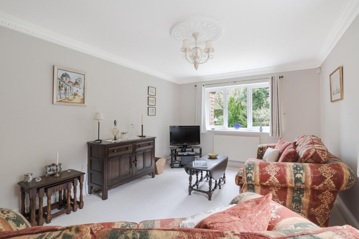 Image: 10 Queens Copse Lane Wimborne Dorset Holtwood