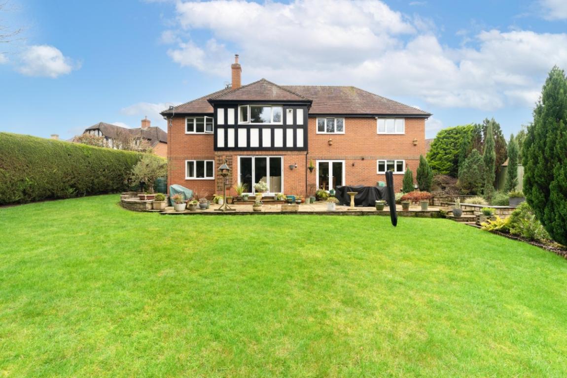 Image: 28 Queens Copse Lane Wimborne Dorset Holtwood