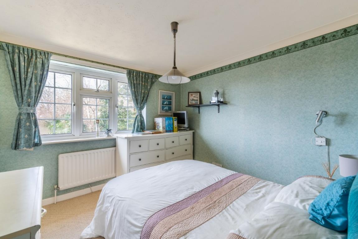 Image: 17 Pine Tree Close Wimborne Dorset Wimborne