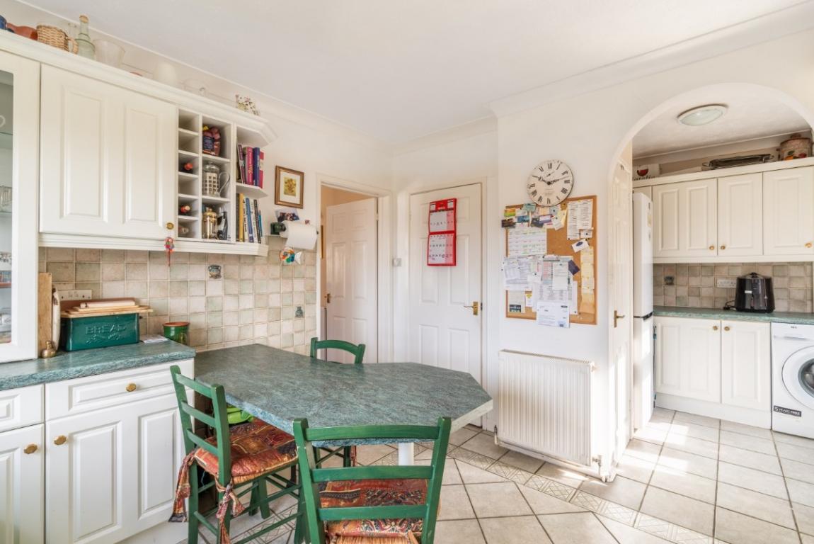 Image: 10 Pine Tree Close Wimborne Dorset Wimborne