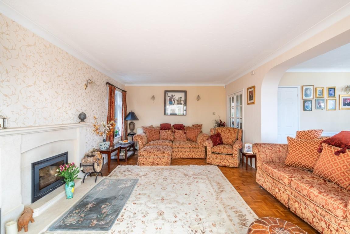 Image: 3 Pine Tree Close Wimborne Dorset Wimborne