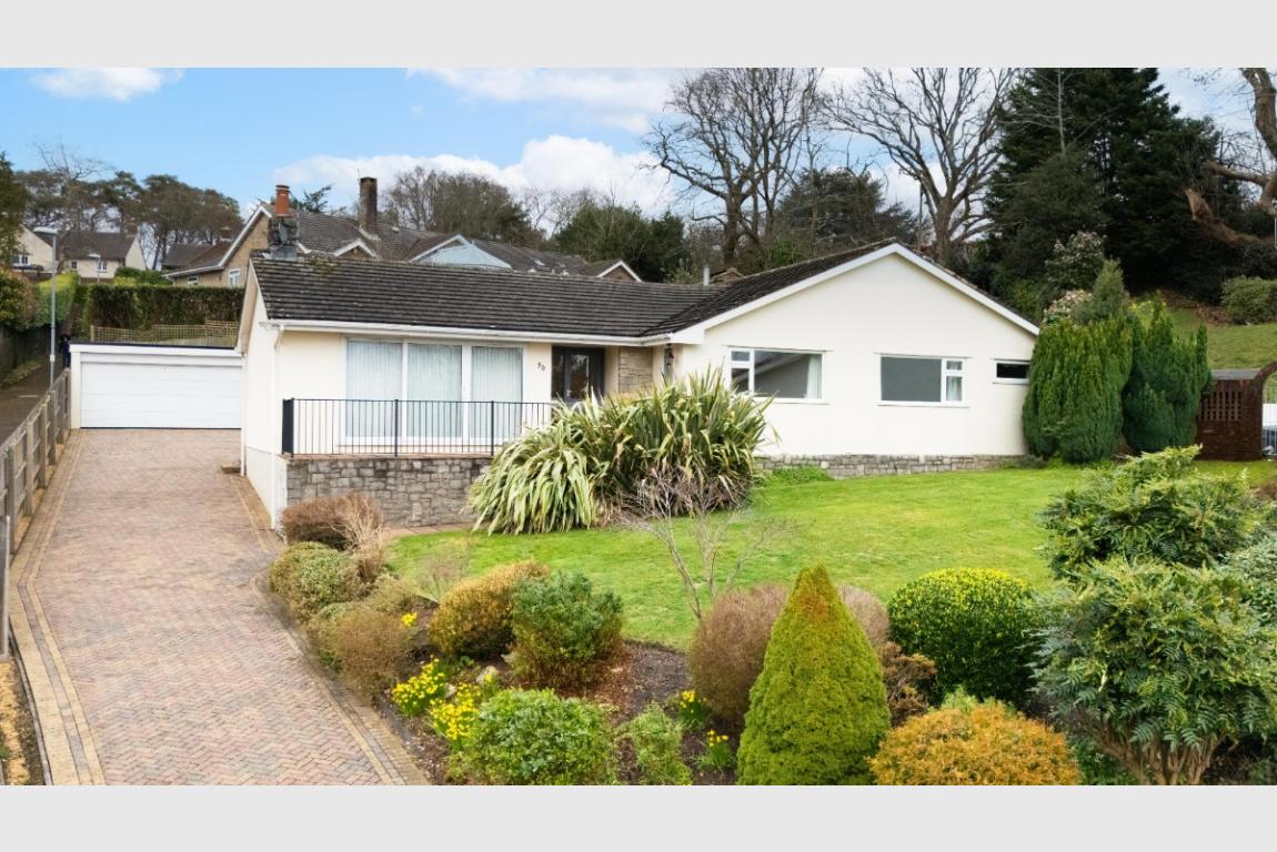 Image: 2 Ashmeads Way Wimborne Dorset Colehill