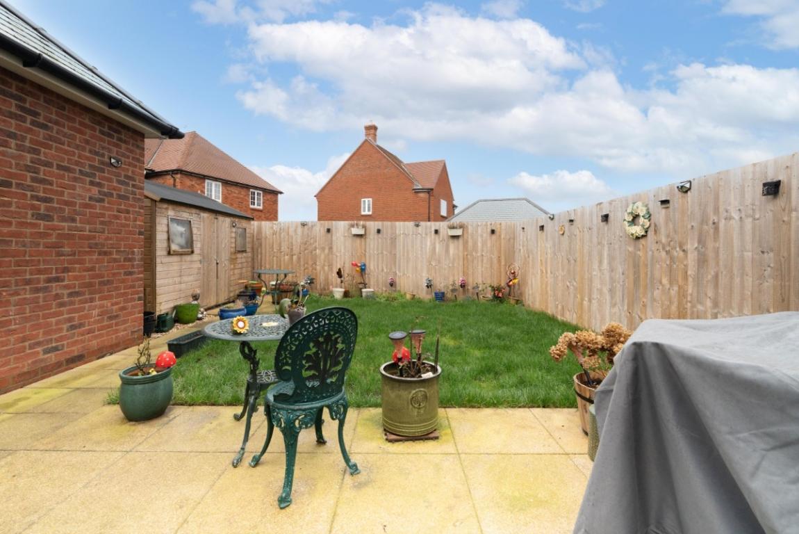 Image: 14 Saxondale Gardens Wimborne Dorset Wimborne