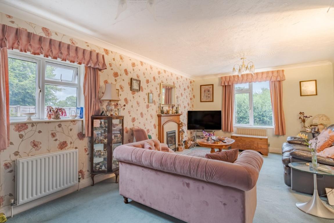 Image: 9 Leigh Lane Wimborne Dorset Wimborne