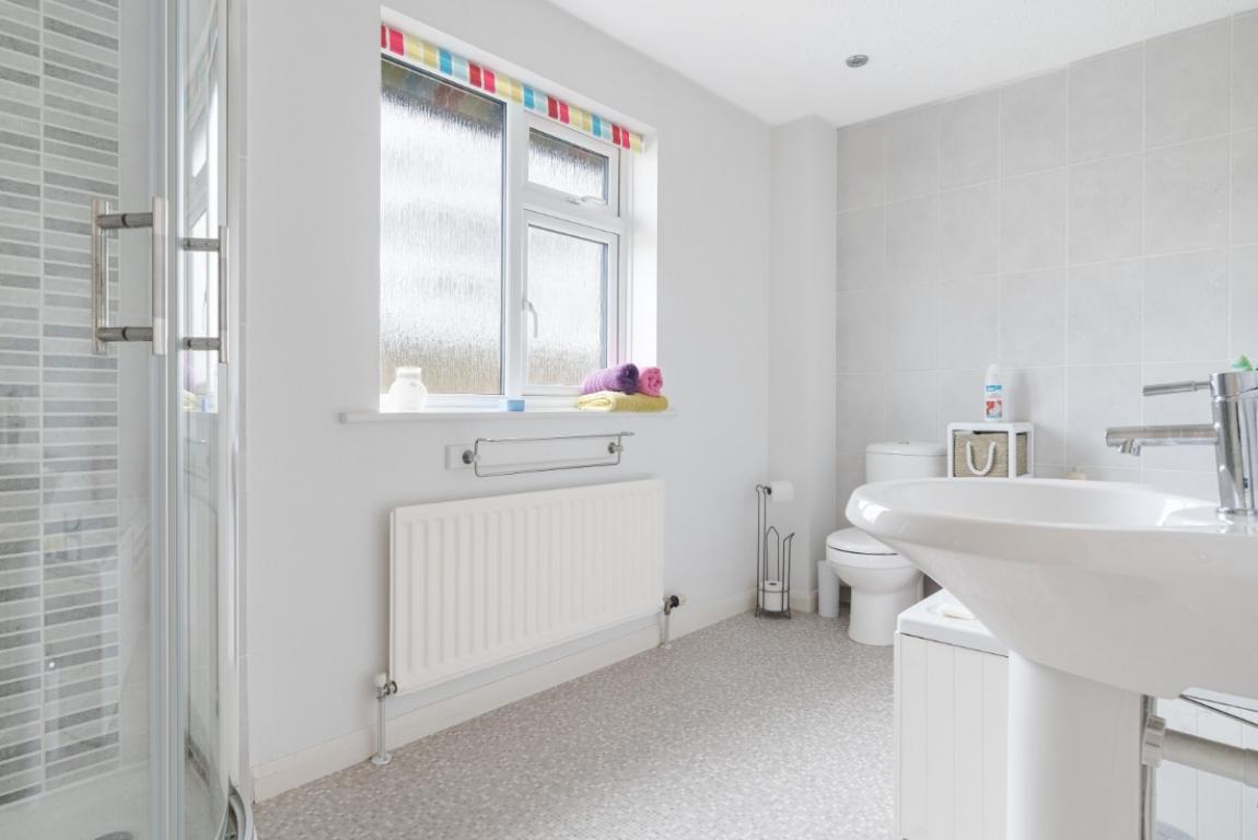 Image: 20 Charborough Close Poole Dorset Lytchett Matravers