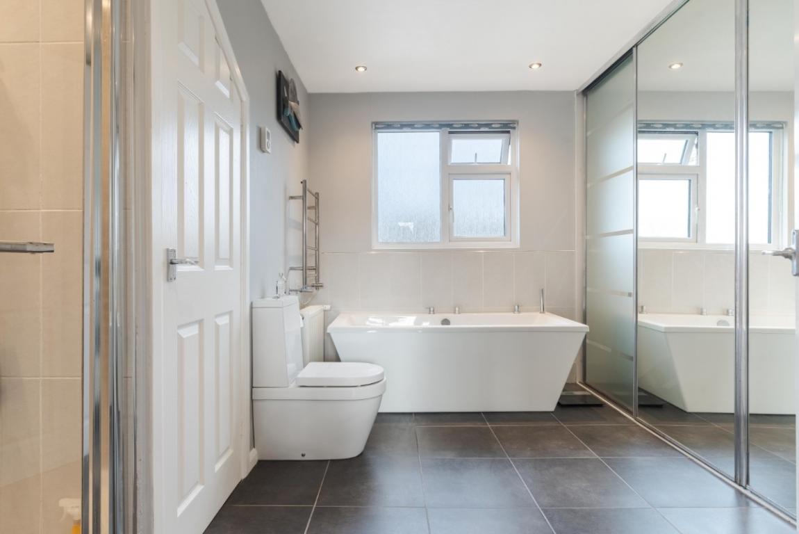 Image: 16 Charborough Close Poole Dorset Lytchett Matravers