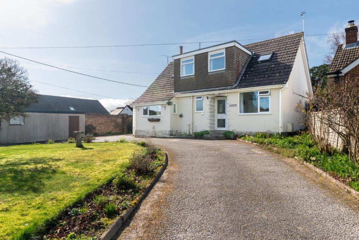 Image: 3 Furzehill Wimborne Dorset Furzehill