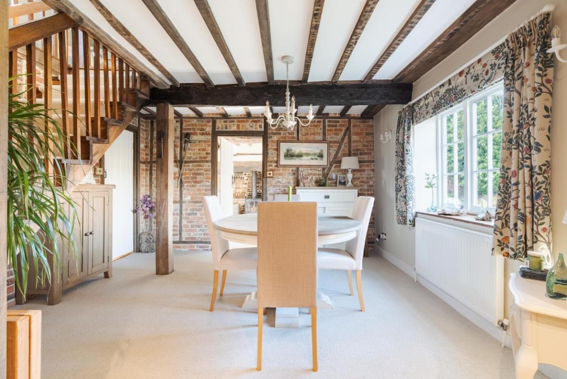 Image: 7 Westworth Farm Wimborne Dorset Edmondsham