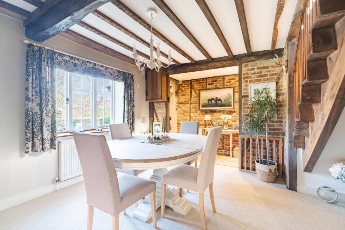 Image: 8 Westworth Farm Wimborne Dorset Edmondsham