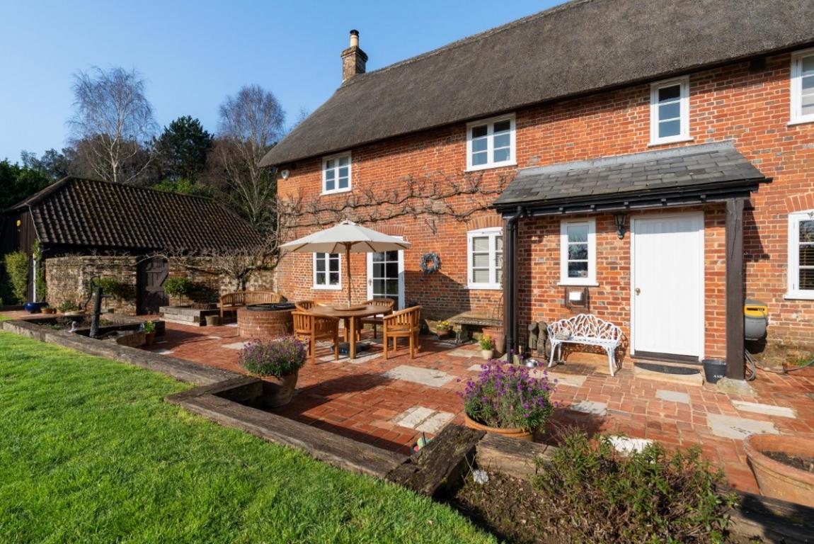 Image: 28 Westworth Farm Wimborne Dorset Edmondsham