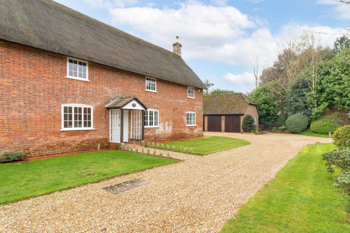 Image: 1 Westworth Farm Wimborne Dorset Edmondsham