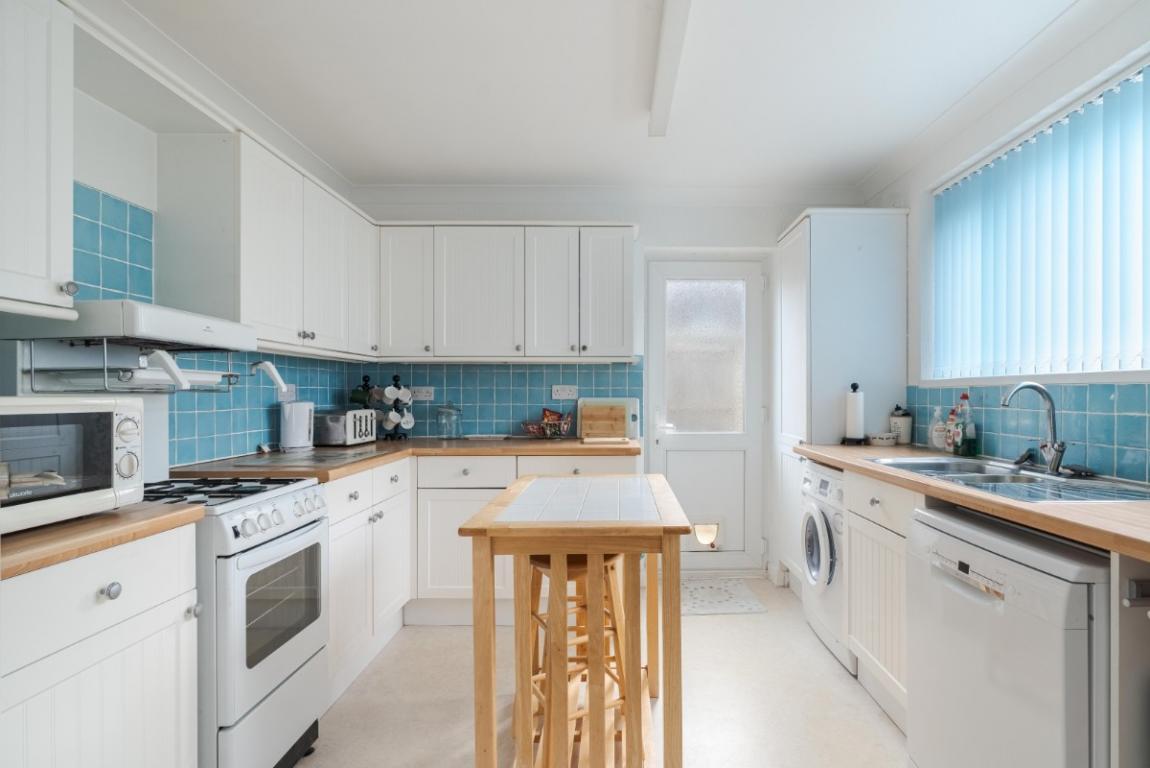 Image: 4 Cedar Drive Wimborne Dorset Wimborne