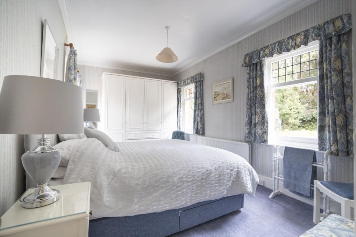 Image: 29 Lower Golf Links Road Broadstone Dorset Broadstone