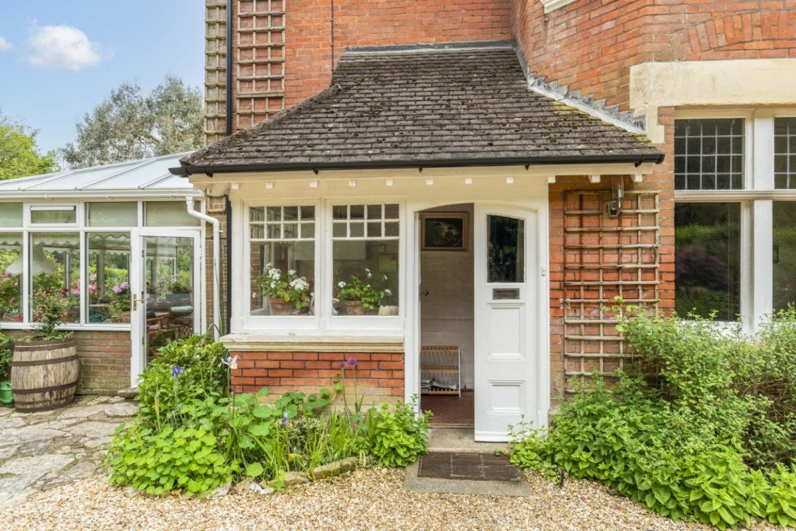 Image: 42 Lower Golf Links Road Broadstone Dorset Broadstone