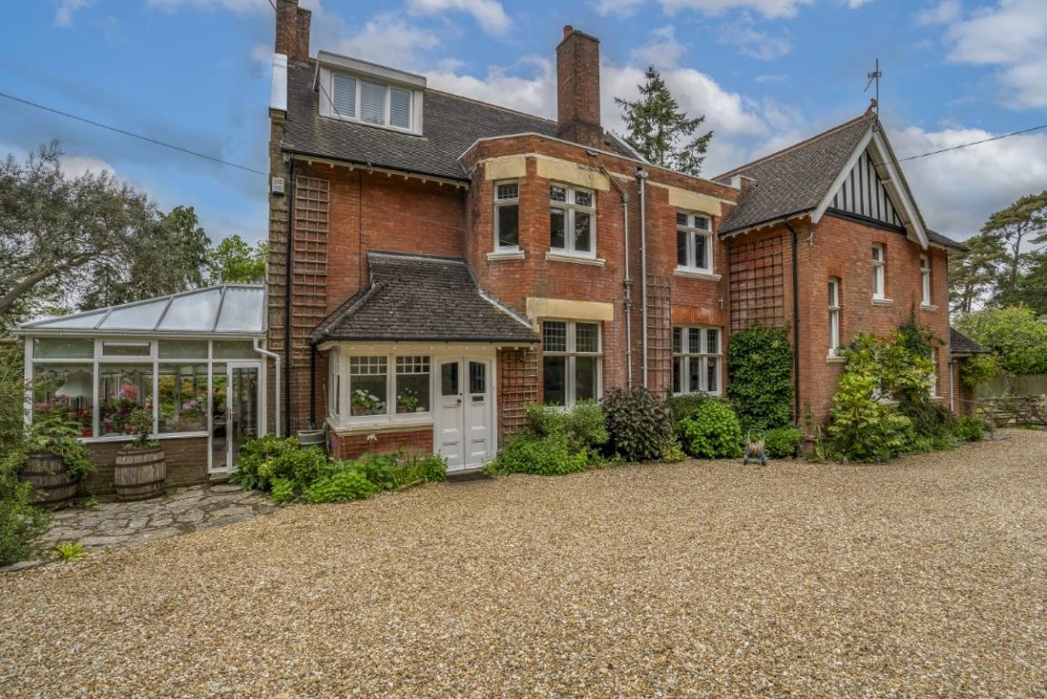 Image: 51 Lower Golf Links Road Broadstone Dorset Broadstone