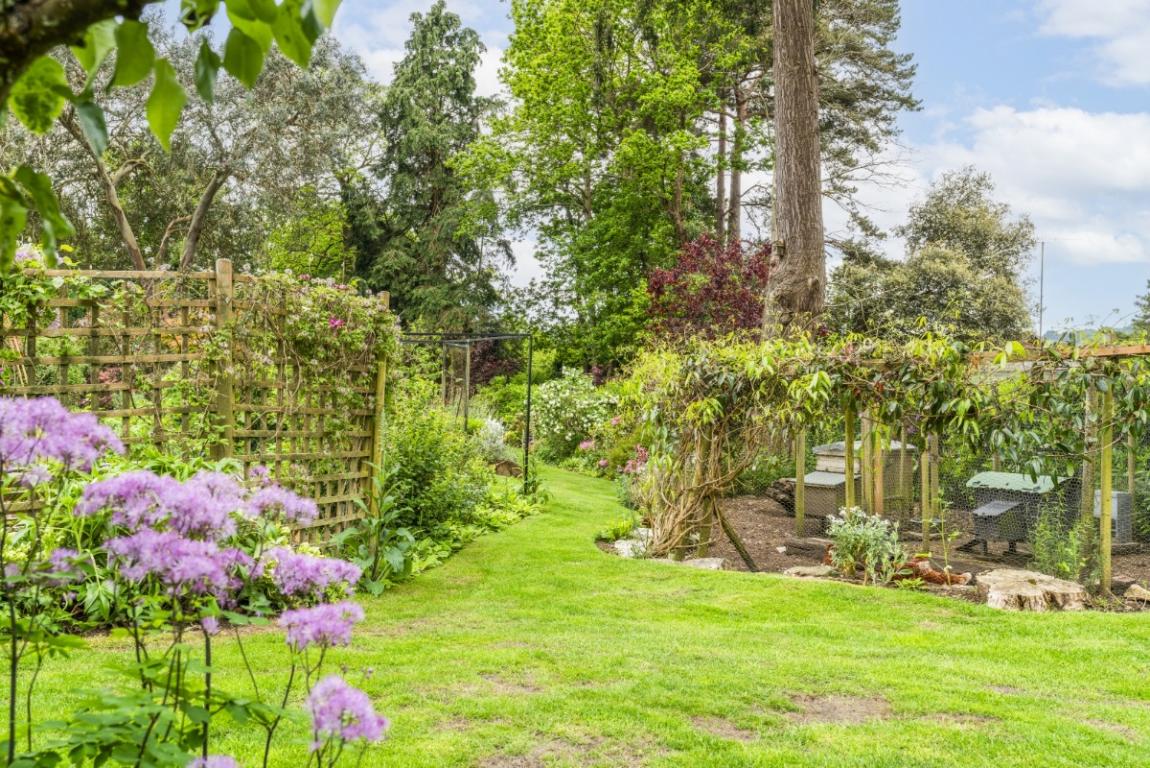 Image: 39 Lower Golf Links Road Broadstone Dorset Broadstone