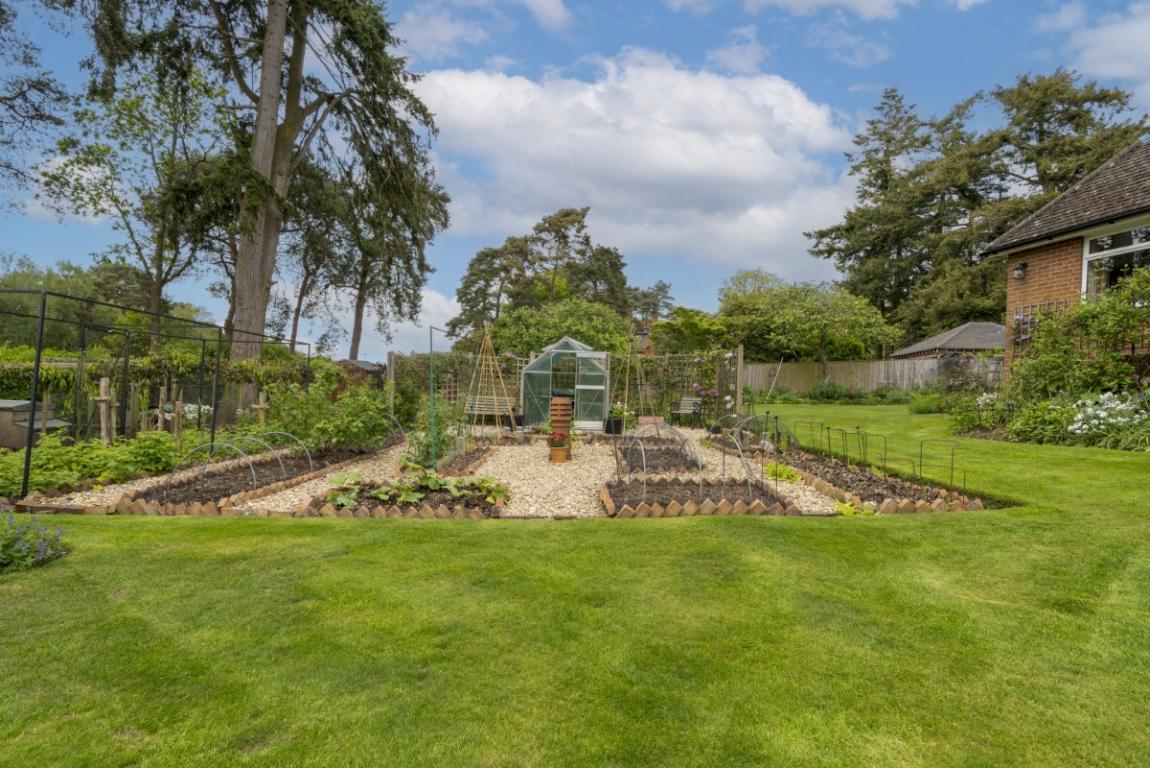 Image: 38 Lower Golf Links Road Broadstone Dorset Broadstone