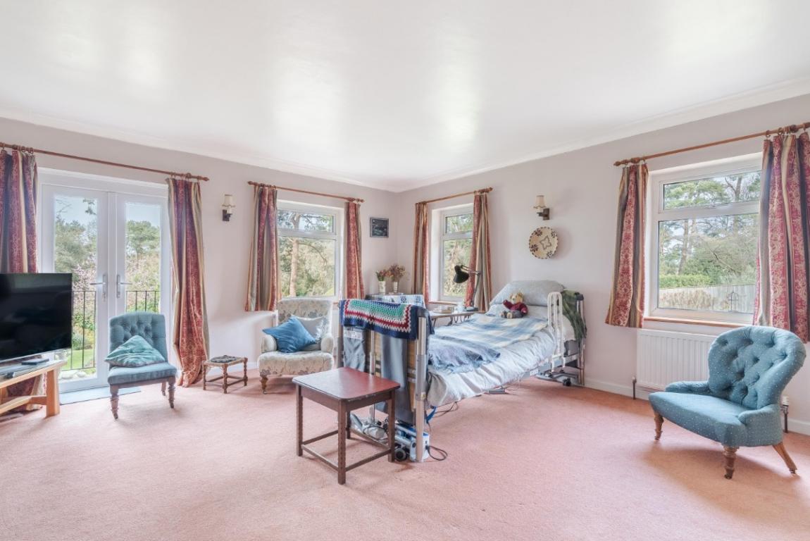 Image: 26 Lower Golf Links Road Broadstone Dorset Broadstone