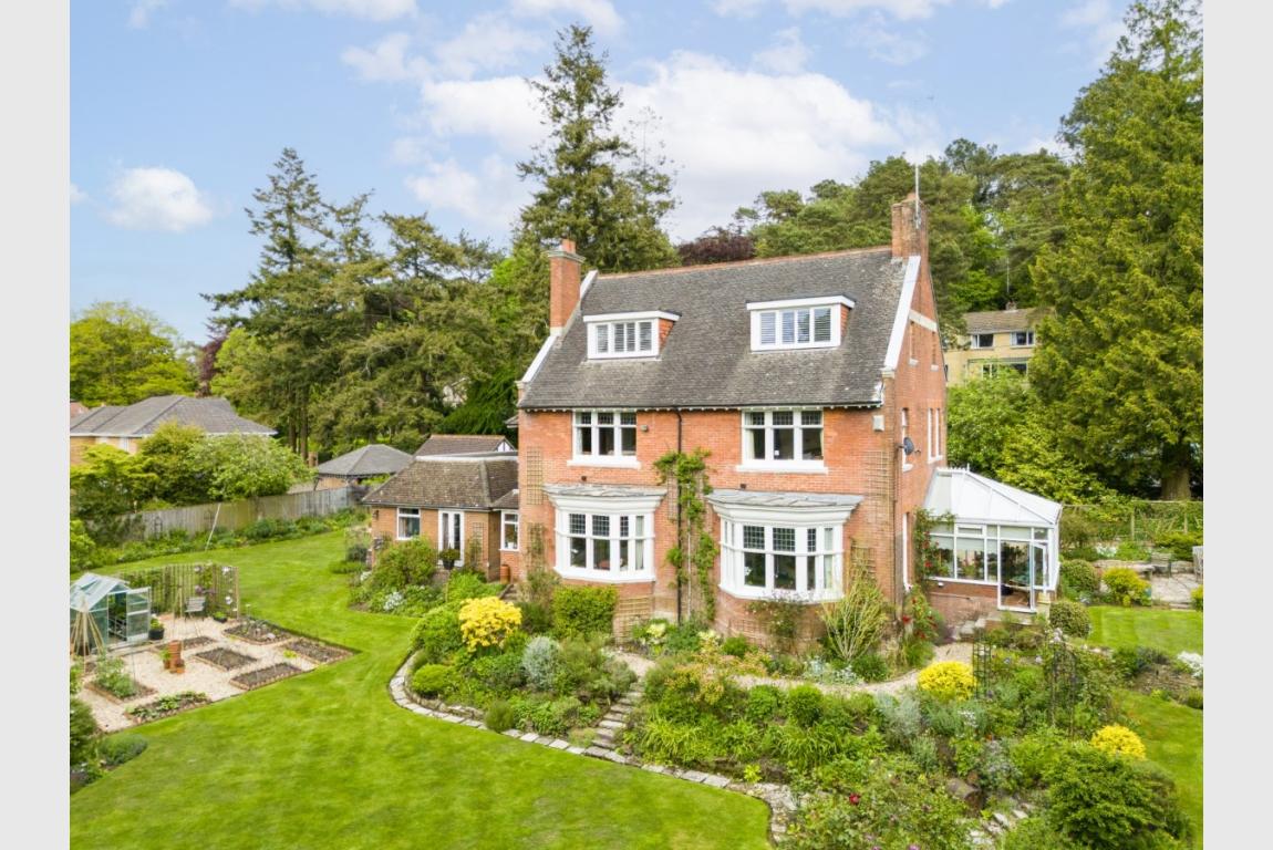 Image: 49 Lower Golf Links Road Broadstone Dorset Broadstone