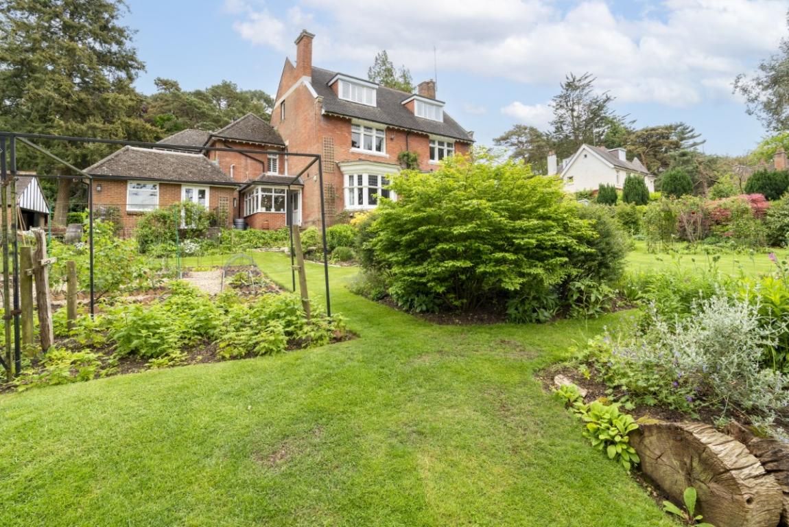 Image: 43 Lower Golf Links Road Broadstone Dorset Broadstone