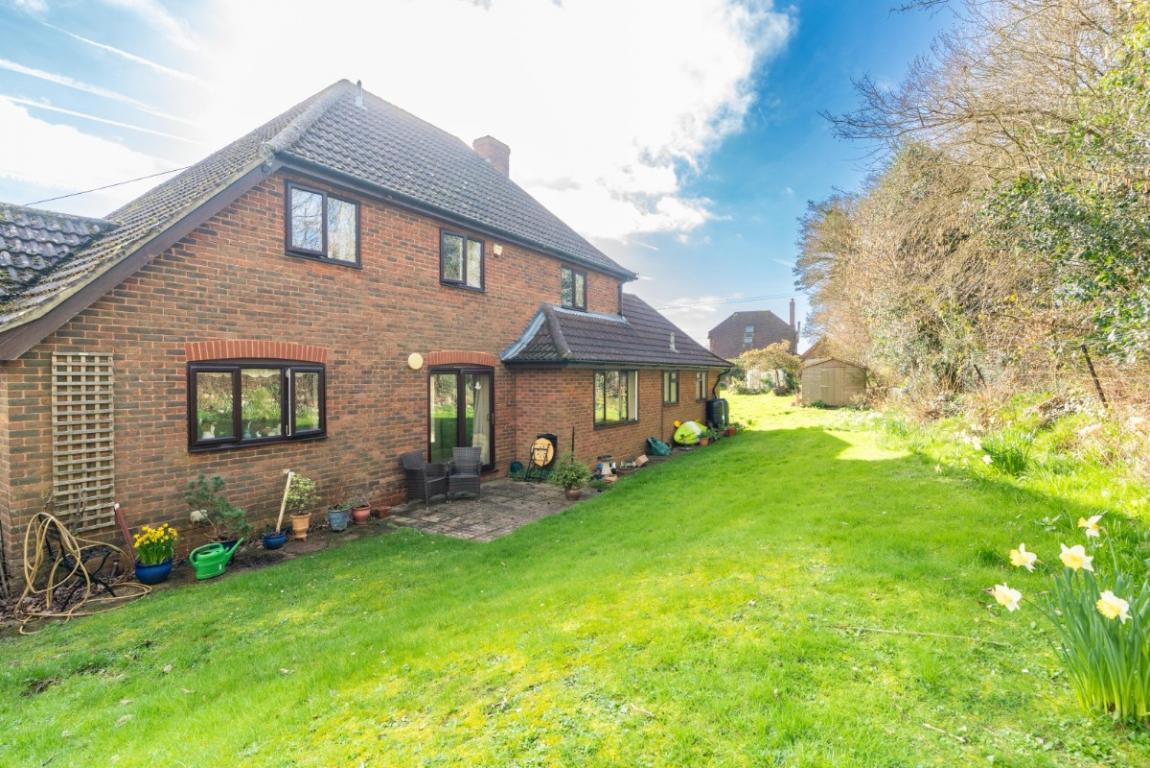 Image: 25 Gaunts Common Wimborne Dorset Gaunts Common