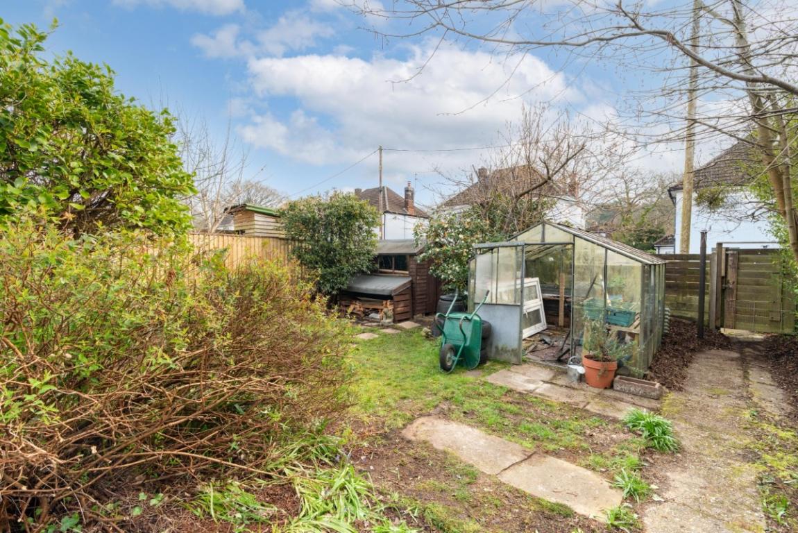 Image: 19 Fox Lane Wimborne Dorset Wimborne
