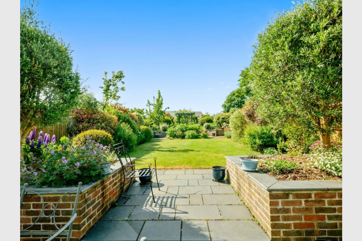 Image: 2 Merley Lane Wimborne Dorset Merley