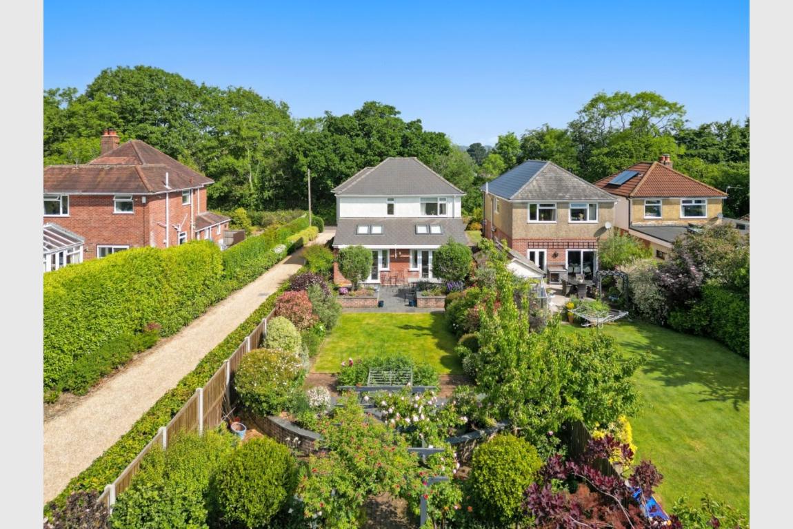 Image: 17 Merley Lane Wimborne Dorset Merley