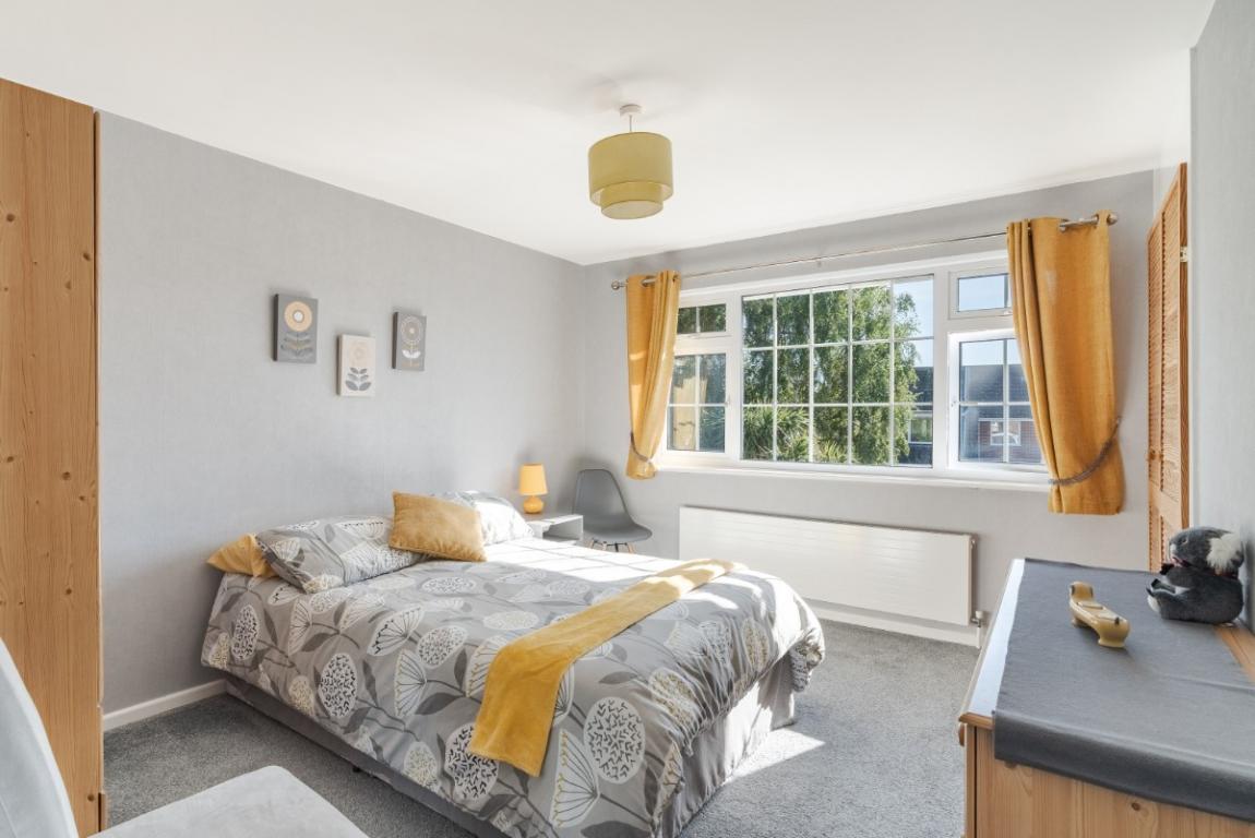 Image: 16 Countess Close Wimborne Dorset Merley