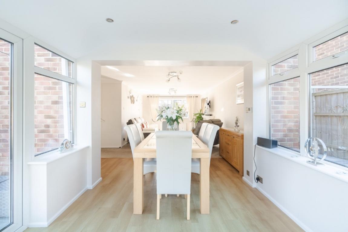 Image: 5 Countess Close Wimborne Dorset Merley