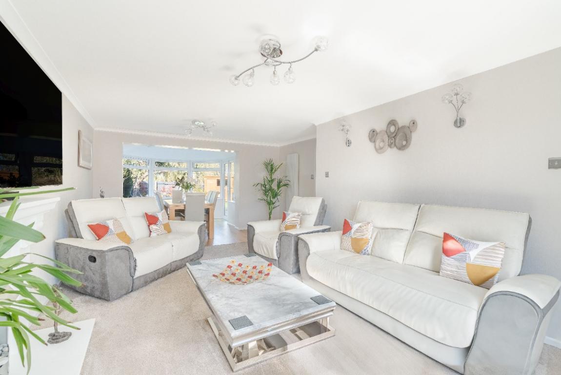 Image: 3 Countess Close Wimborne Dorset Merley