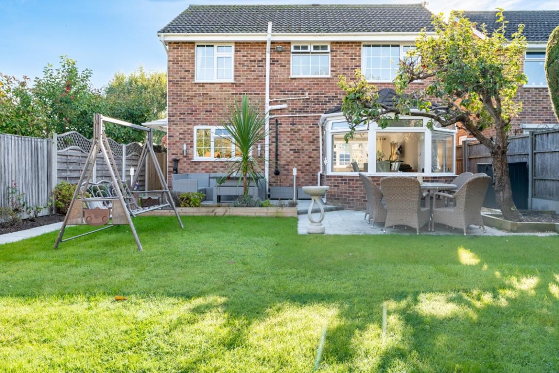 Image: 23 Countess Close Wimborne Dorset Merley