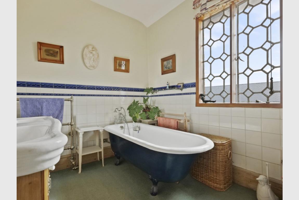 Image: 23 Cranborne Road Wimborne Dorset Horton