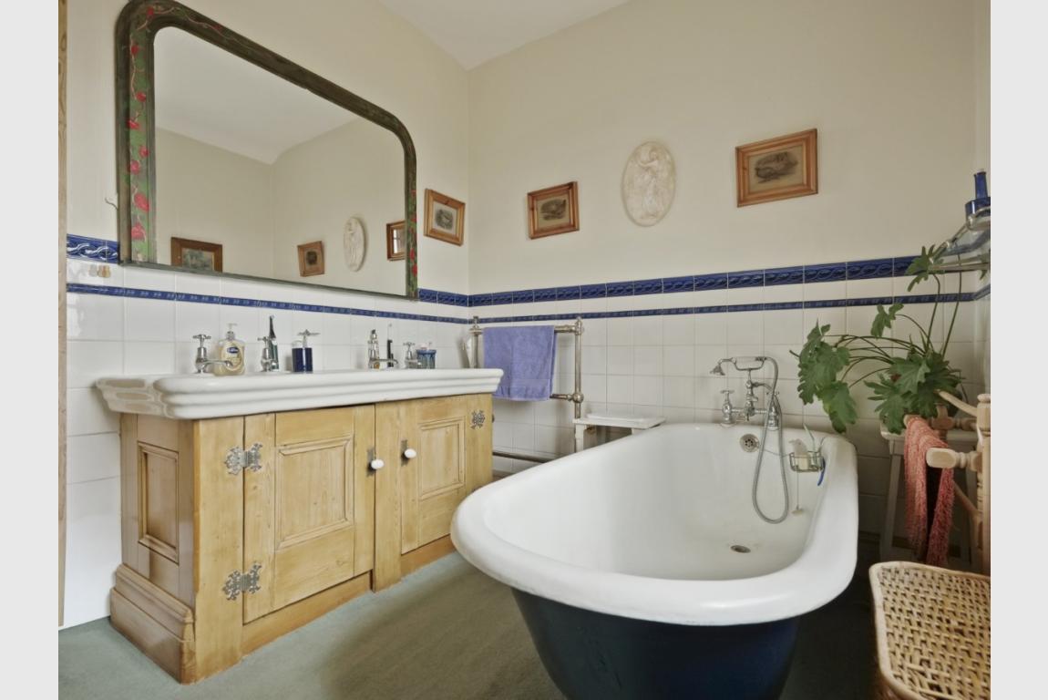 Image: 22 Cranborne Road Wimborne Dorset Horton